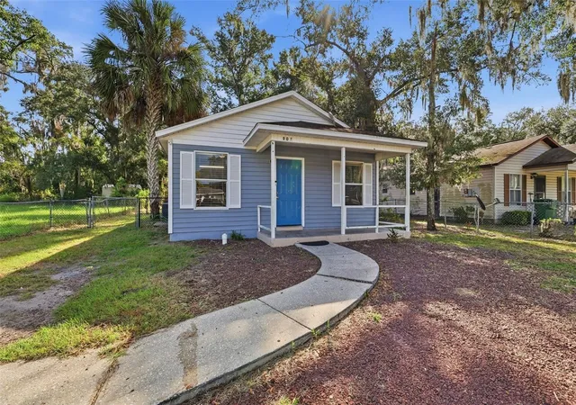 Photo 1 of Single family home for sale at 902 Talladega St, Leesburg, FL 34748 | MLS# G5118080 | Listing updated on 2026-10-02