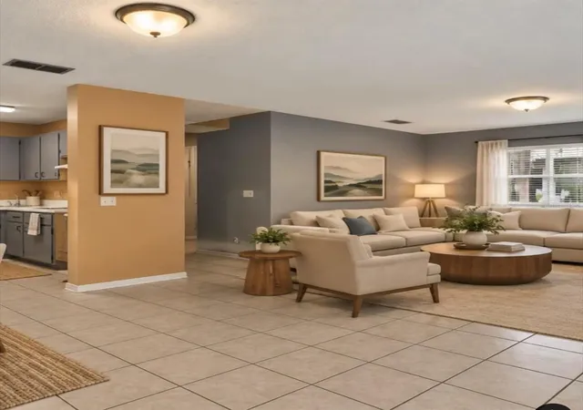 Photo 3 of Single family home for sale at 902 Talladega St, Leesburg, FL 34748 | MLS# G5118080 | Listing updated on 2026-10-02
