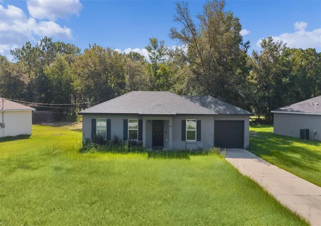 Photo 1 of Single family home for sale at 41 Dogwood Loop, Ocala, FL 34472 | MLS# S5158013 | Listing updated on 2026-09-22