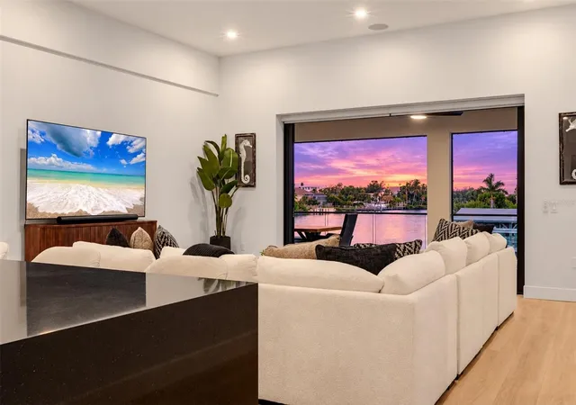Photo 4 of Single family home for sale at 3920 Roberts Point Rd, Sarasota, FL 34242 | MLS# A4706874 | Listing updated on 2026-10-08