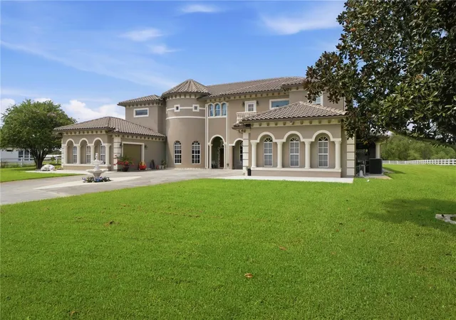 Photo 3 of Mansion for sale at 19313 Eagle Run, Groveland, FL 34736 | MLS# O6443588 | Listing updated on 2026-10-06