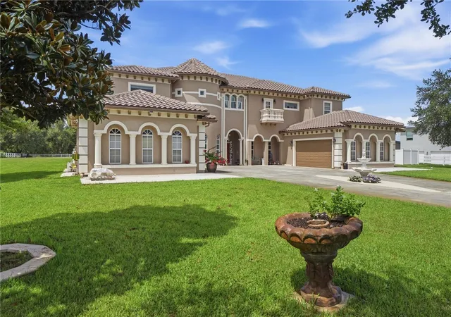 Photo 3 of Single family home for sale at 19313 Eagle Run, Groveland, FL 34736 | MLS# O6443588 | Listing updated on 2026-10-06