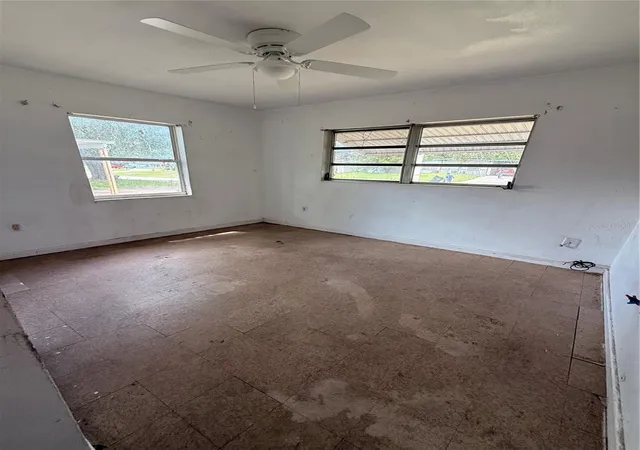 Photo 4 of Single family home for sale at 2113 N Hastings St, Orlando, FL 32808 | MLS# O6443589 | Listing updated on 2026-10-08