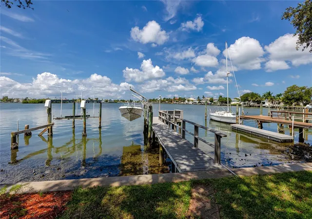 Photo 1 of Single family home for sale at 517 20th Avenue, Indian Rocks Beach, FL 33785 | MLS# TB8550741 | Listing updated on 2026-10-05
