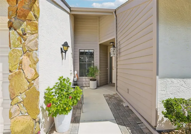 Photo 2 of Single family home for sale at 6615 Inverary Ln, Spring Hill, FL 34606 | MLS# TB8550742 | Listing updated on 2026-10-01