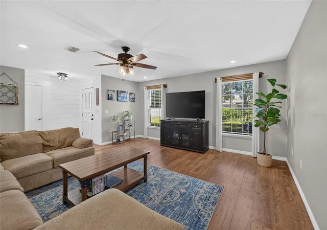 Photo 4 of Single family home for sale at 2145 SE 38th Street, Ocala, FL 34480 | MLS# OM732647 | Listing updated on 2026-09-21