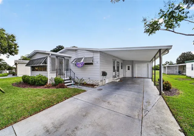 Photo 1 of Manufactured home for sale at 920 Silver Oak Ave, Lady Lake, FL 32159 | MLS# G5118081 | Listing updated on 2026-09-24