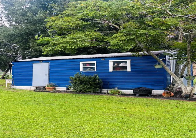 Photo 3 of Manufactured home for sale at 37305 Northside Dr, Zephyrhills, FL 33541 | MLS# TB8550753 | Listing updated on 2026-09-22