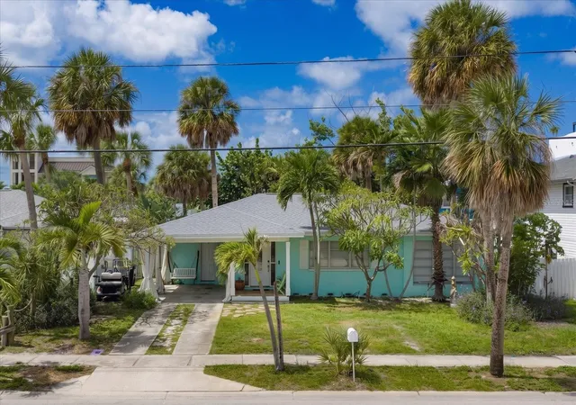 Photo 3 of Single family home for sale at 732 Mandalay Ave, Clearwater Beach, FL 33767 | MLS# TB8550756 | Listing updated on 2026-09-23
