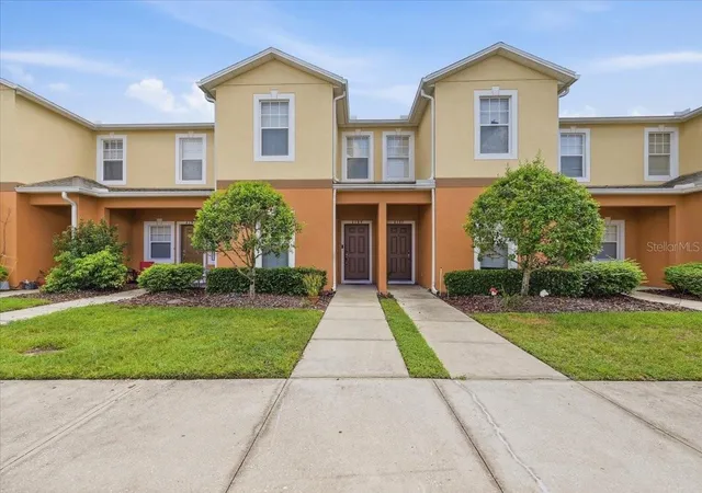 Photo 1 of Townhouse for sale at 4189 Winding Vine Dr, Lakeland, FL 33812 | MLS# L4965226 | Listing updated on 2026-09-24