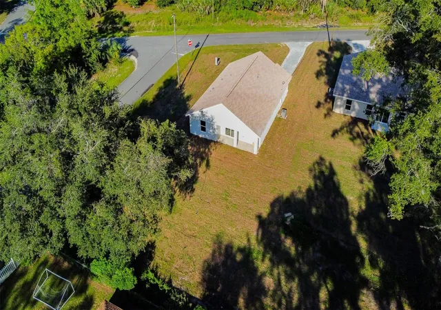 Photo 3 of Single family home for sale at 12412 Se 72 Avenue, Belleview, FL 34420 | MLS# OM732650 | Listing updated on 2026-09-24
