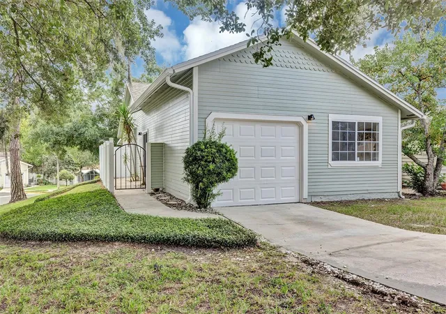 Single family home for sale at 568 Abington Ct, APOPKA, FL 32703 | MLS# O6443599
