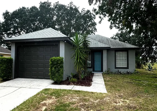 Single family home for sale at 237 Walpole Loop, DAVENPORT, FL 33897 | MLS# G5118082