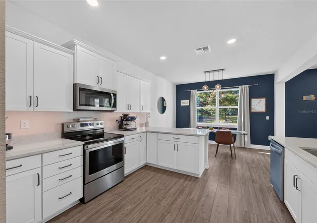 Photo 2 of Single family home for sale at 2696 Bobcat Chase Blvd, Oakland, FL 34787 | MLS# S5158021 | Listing updated on 2026-09-25