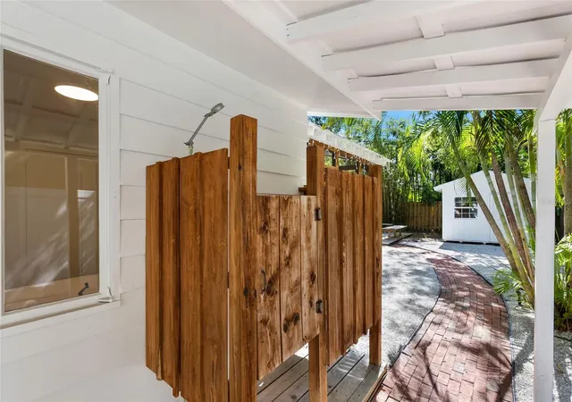 Photo 18 of Single family home for sale at 2142 Waldemere St, SARASOTA, FL 34239 | MLS# A4706885 | Listing updated on 2026-10-08