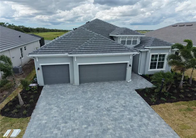 Single family home for sale at 6028 Mound Key Run, Bradenton, FL 34211 | MLS# A4706886