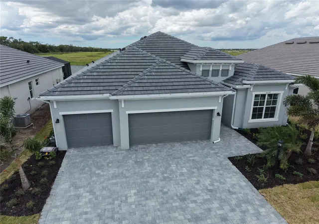Photo 1 of Single family home for sale at 6028 Mound Key Run, Bradenton, FL 34211 | MLS# A4706886 | Listing updated on 2026-09-23
