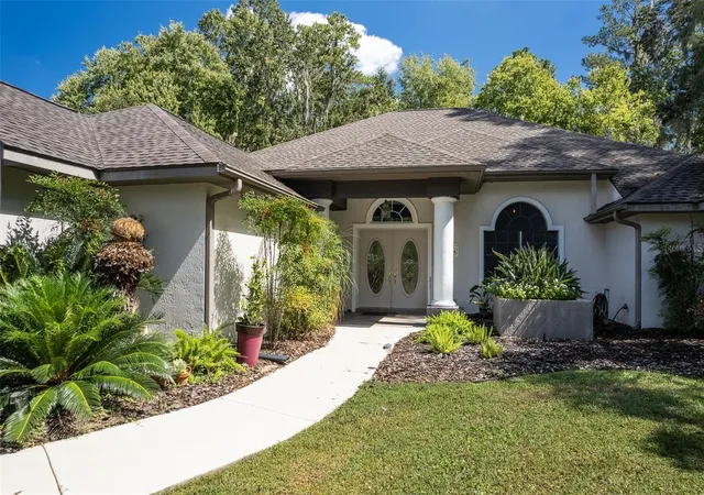 Photo 3 of Single family home for sale at 808 SE 36th Lane, Ocala, FL 34471 | MLS# OM732653 | Listing updated on 2026-10-17