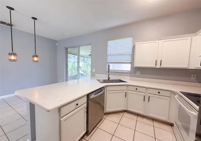 Photo 1 of Single family home for sale at 826 Hilly Bnd Dr, Apopka, FL 32712 | MLS# O6443609 | Listing updated on 2026-09-22