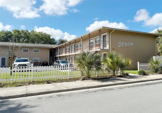Condo for sale at 501 NW 15th Avenue #4, GAINESVILLE, FL 32601 | MLS# GC543671