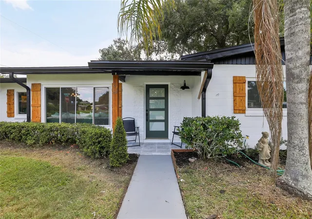 Photo 1 of Single family home for sale at 1718 Campbell Ave, Orlando, FL 32806 | MLS# O6443612 | Listing updated on 2026-09-22
