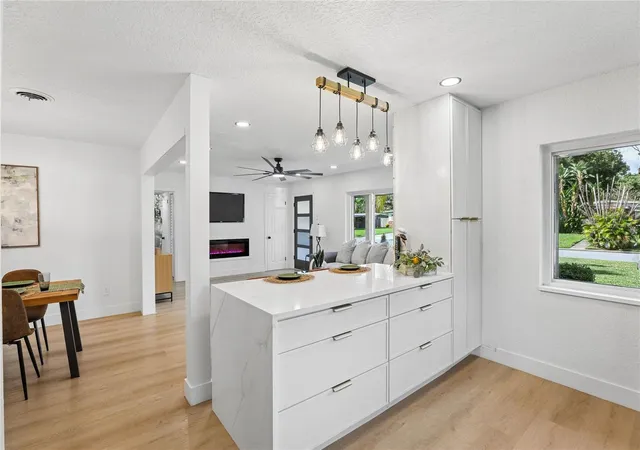 Photo 4 of Single family home for sale at 1718 Campbell Ave, Orlando, FL 32806 | MLS# O6443612 | Listing updated on 2026-09-22