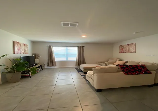 Photo 3 of Single family home for sale at 2723 Sunkissed Dr, Saint Cloud, FL 34771 | MLS# O6443616 | Listing updated on 2026-09-22