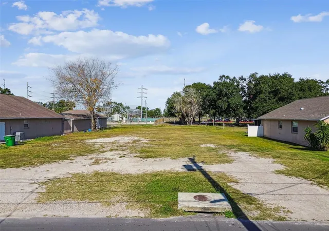 Photo 1 of Land for sale at 3337 W Woodlawn Ave, Tampa, FL 33607 | MLS# TB8550778 | Listing updated on 2026-09-23