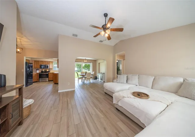 Photo 2 of Single family home for sale at 31 Pinelynn Dr, Palm Coast, FL 32164 | MLS# FC321603 | Listing updated on 2026-10-25