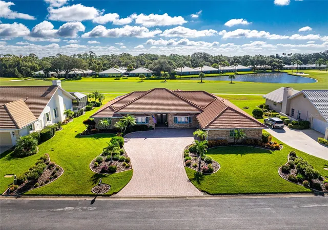 Single family home for sale at 810 Carnoustie Dr, VENICE, FL 34293 | MLS# N6145867