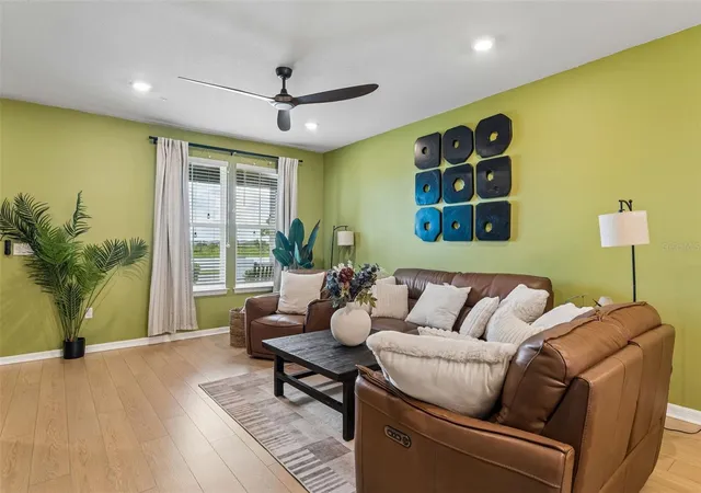 Photo 3 of Townhouse for sale at 11139 Rising Sun St, Orlando, FL 32829 | MLS# O6443620 | Listing updated on 2026-10-03