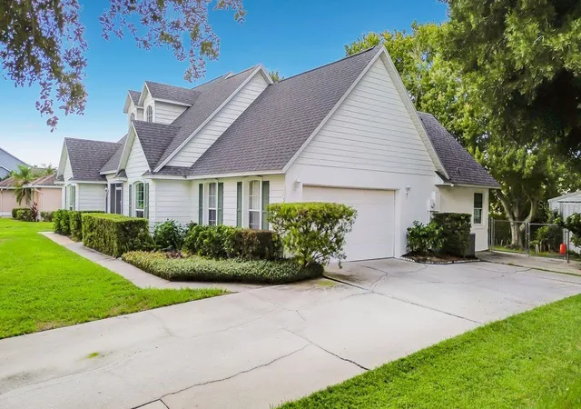 Photo 3 of Single family home for sale at 1508 Jenni Lee Ct, Kissimmee, FL 34744 | MLS# S5158025 | Listing updated on 2026-10-24