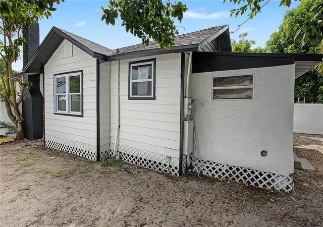 Photo 4 of Single family home for sale at 2155 9th Avenue S, Saint Petersburg, FL 33712 | MLS# TB8550799 | Listing updated on 2026-09-22