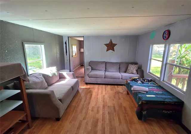Photo 4 of Sale Pending at 24444 Casey Rd, Brooksville, FL 34601 | MLS# W7889697 | Listing updated on 2026-10-07