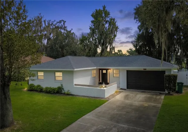 Photo 1 of Single family home for sale at 520 Lakewood Dr, Inverness, FL 34450 | MLS# CC858071 | Listing updated on 2026-10-09
