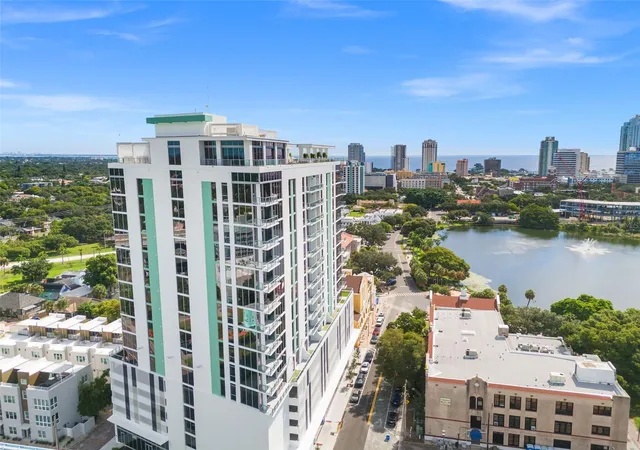Photo 2 of Condo for sale at 777 3rd Avenue N #806, Saint Petersburg, FL 33701 | MLS# TB8550805 | Listing updated on 2026-09-23