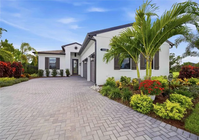 Photo 3 of Single family home for sale at 14449 Hammock Oak St, Parrish, FL 34219 | MLS# A4706899 | Listing updated on 2026-10-21