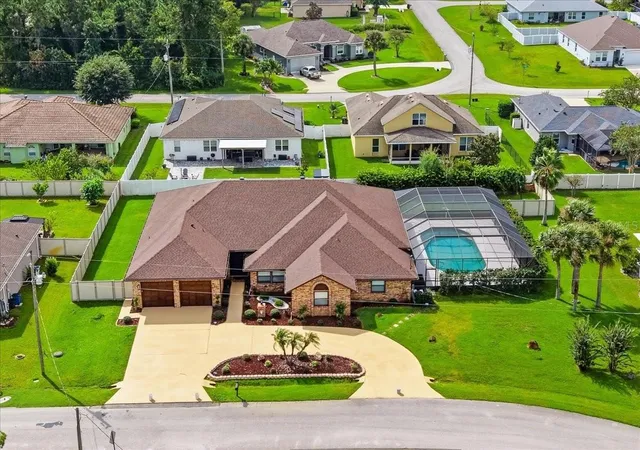 Photo 1 of Single family home for sale at 25 Butterfield Dr, Palm Coast, FL 32137 | MLS# FC321606 | Listing updated on 2026-10-04