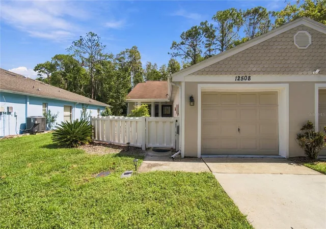 Photo 3 of House for sale at 12508 Hollybrook Ln, Hudson, FL 34669 | MLS# TB8550823 | Listing updated on 2026-09-23