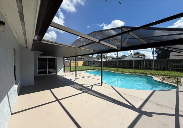 Photo 4 of Single family home for sale at 7704 Simon Ridge Ct, Kissimmee, FL 34747 | MLS# O6443641 | Listing updated on 2026-09-21