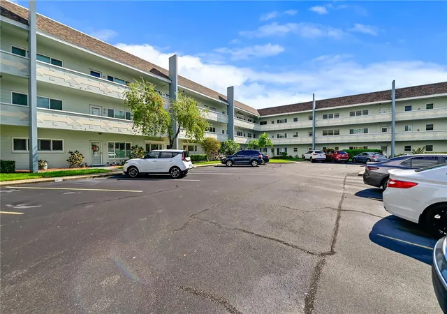 Condo for sale at 2255 Philippine Dr #19, CLEARWATER, FL 33763 | MLS# TB8550826