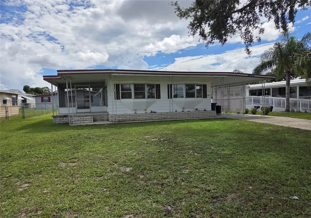 Photo 1 of Manufactured home for sale at 7478 Western Cir Dr, Brooksville, FL 34613 | MLS# W7889698 | Listing updated on 2026-09-22
