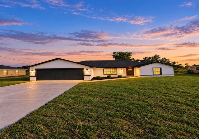 Photo 1 of Single family home for sale at 115 Juniper Cir, Ocala, FL 34480 | MLS# OM732660 | Listing updated on 2026-09-25
