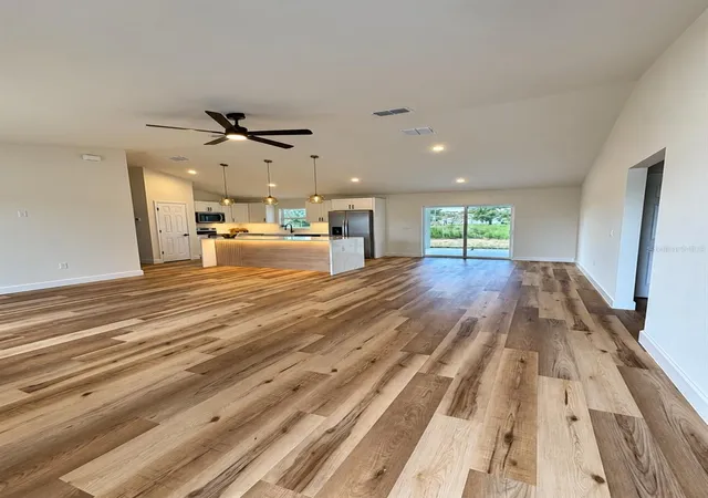 Photo 4 of Single family home for sale at 115 Juniper Cir, Ocala, FL 34480 | MLS# OM732660 | Listing updated on 2026-09-25