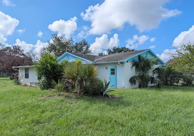 Photo 2 of Single family home for sale at 5379 Fox Briar Trl, Orlando, FL 32808 | MLS# O6443656 | Listing updated on 2026-09-30