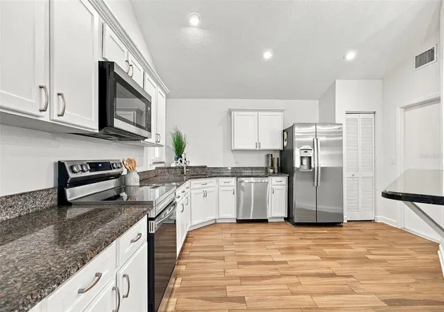 Photo 2 of Single family home for sale at 11905 Hickorynut Dr, Tampa, FL 33625 | MLS# TB8550842 | Listing updated on 2026-10-02
