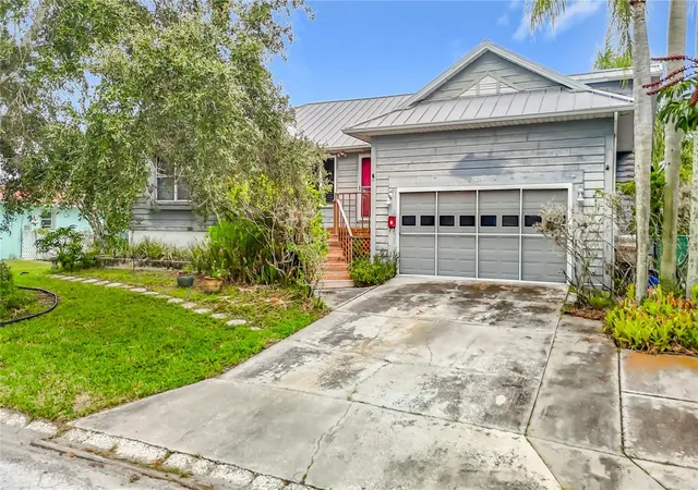 Photo 2 of Single family home for sale at 5031 Ensign Loop, New Port Richey, FL 34652 | MLS# N6145871 | Listing updated on 2026-09-28