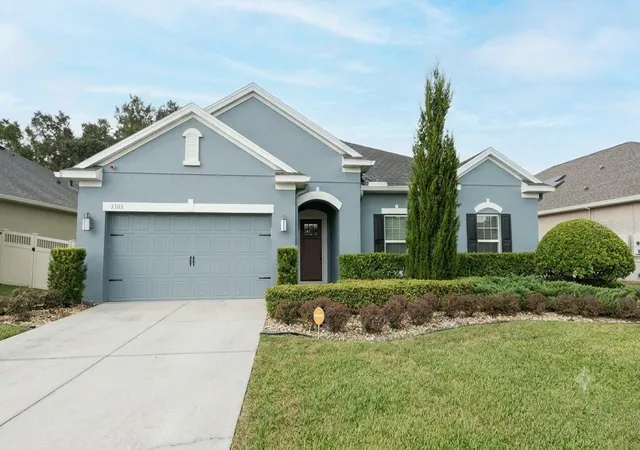 Photo 1 of Single family home for sale at 5303 Pine Lily Cir, Winter Park, FL 32792 | MLS# O6443662 | Listing updated on 2026-10-03