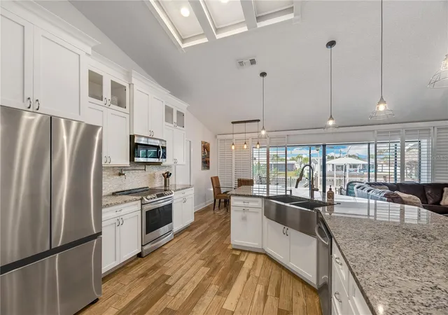Photo 3 of Single family home for sale at 743 Kingston Ct, Apollo Beach, FL 33572 | MLS# TB8550849 | Listing updated on 2026-10-08