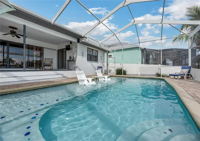 Photo 2 of Single family home for sale at 743 Kingston Ct, Apollo Beach, FL 33572 | MLS# TB8550849 | Listing updated on 2026-10-08
